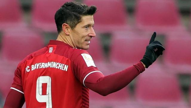 完美世界电竞-FIFA评选得分:莱万小胜 图赫尔满分 门迪平分当选