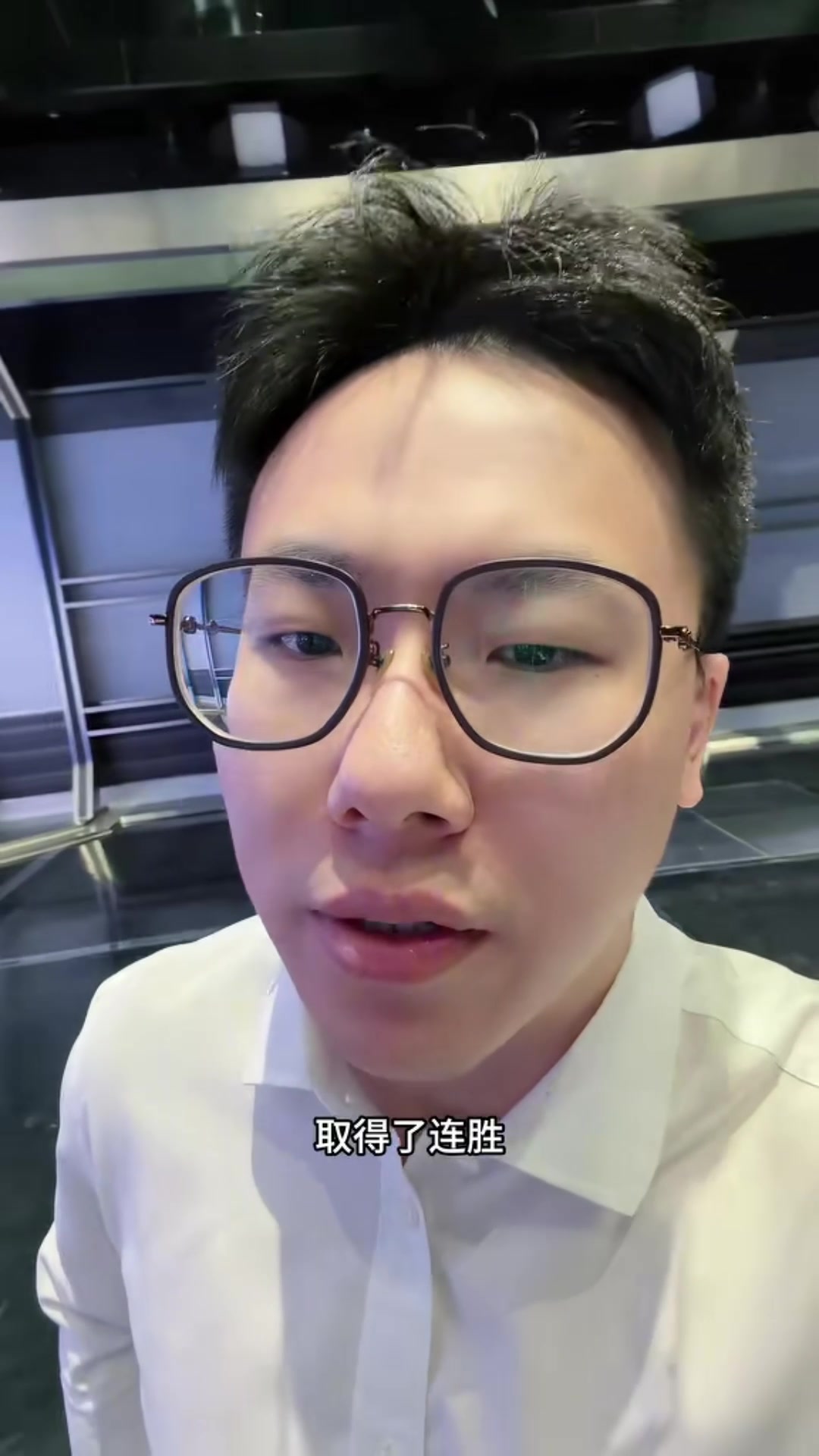 完美世界竞技平台电脑版官方下载-解说：哈登有点老黄牛的意思 小卡打出生涯最佳得分表现 继续北伐